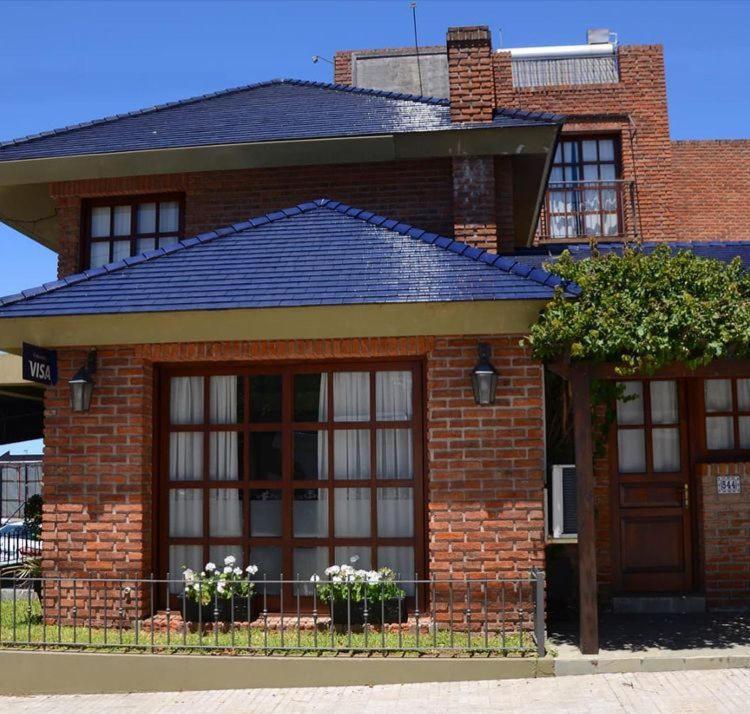Ayres House Bed & Breakfast Колония дел Сакременто Екстериор снимка