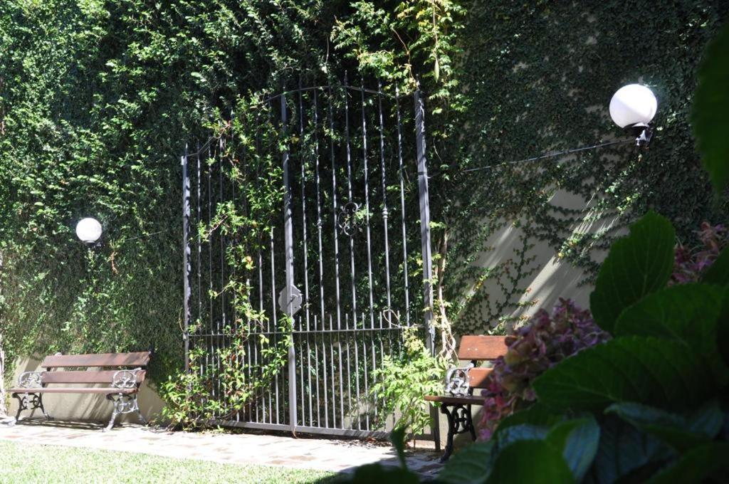 Ayres House Bed & Breakfast Колония дел Сакременто Екстериор снимка