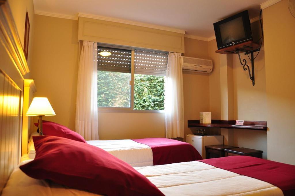 Ayres House Bed & Breakfast Колония дел Сакременто Екстериор снимка