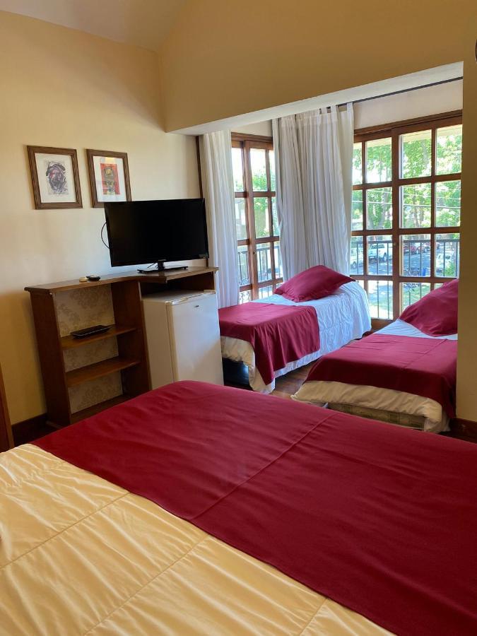 Ayres House Bed & Breakfast Колония дел Сакременто Екстериор снимка