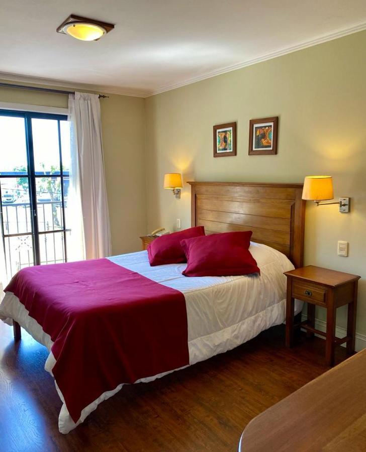 Ayres House Bed & Breakfast Колония дел Сакременто Екстериор снимка