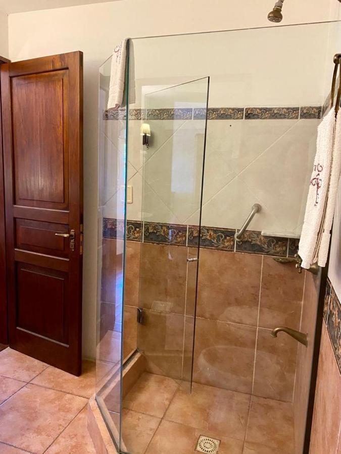 Ayres House Bed & Breakfast Колония дел Сакременто Екстериор снимка