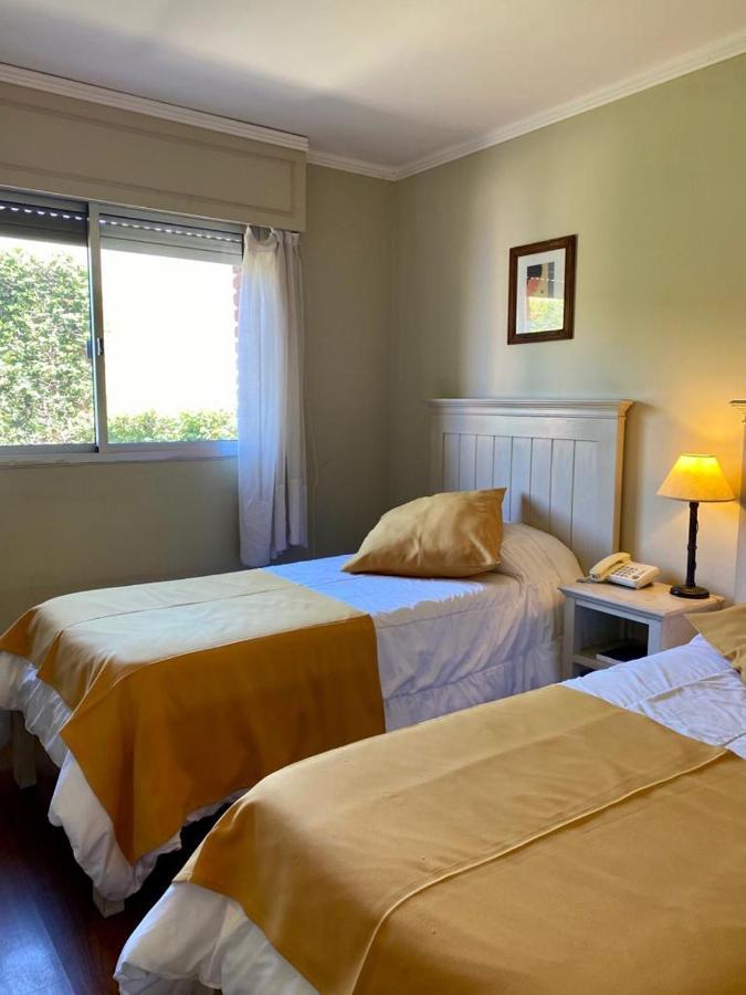 Ayres House Bed & Breakfast Колония дел Сакременто Екстериор снимка
